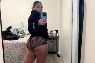 Thick Big booty🍯🥂 & Wet pussy 💦 Mixed Latina AVAILABLE NOW!! photo 4