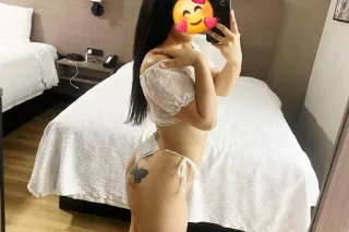 You'll get the best experience here. I'm your submissive bitch, come and dominate me, daddy. I'm a bitch who just wants to have a good time. 😇🔥❤