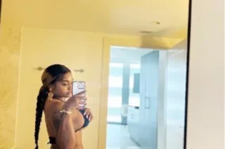 Your Favorite Dreamgirl photo 4