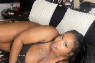 CURVY BBW QUEEN Available IN TOWN 👅 Sweet Confident And Fun 🌺 INCALL/OUTCALL/CARDATE ✅ photo 9