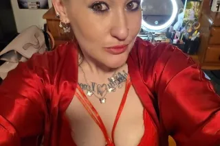 I'm back and ready to get together photo 4
