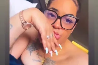 pretty ass toes 🥵💋💋👠
