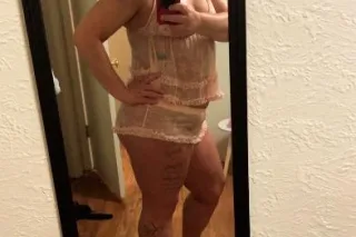 .Cum see me..amazing oral skills and more..im ready to satisfy your needs..100% real...No Deposit....cum see me
