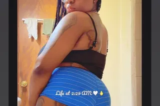 Cum Get Fucked By This Freaky Hoeee Soaking Wet & Ready💦🌊🌊