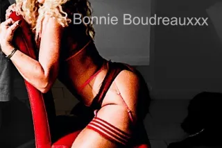 HIGHLY REVIEWED HOTTIE, SUPPLE, PLUMP RUMP, TINY WAIST, CURVY IN ALL THE RIGHT SPOTS. HOTTT, WET AND ON FIRE!! I'M READY AND I WANT YOU, YES YOU.. MR. MISTER. photo 9