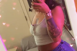 Sexxyyy Petite Redbone 💦🎀 🩷 photo 5