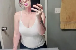Natural Red Head photo 2