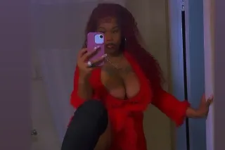 Santa Daddy🎅🏼Can I Be Ur Naughty Mrs.Claus 💋🫦Mixed Asian & Blk Creamer Available 24/7🫦🍹 photo 5
