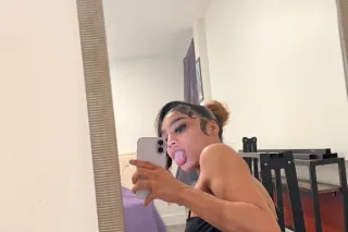 🥰 I think there is a version of me that only comes out when you talk to me.. and I would like us to find out together. 🙈 photo 4