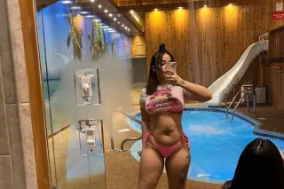 slim thick braceface baddie🥵😳😈 photo 5