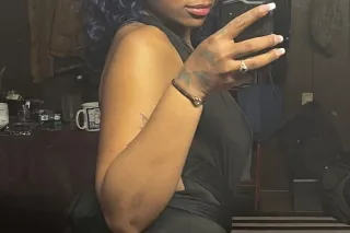 never a dull moment with me daddy😝🤭 & please lets skip the small talk lets just get straight to business💦😝