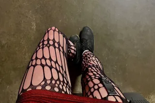 spicy goth girl~ photo 4