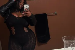 PUERTO RICAN PLAYMATE 🫦 THE BEST FT SHOWS