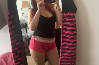 T.G.I.F ME please 💋 photo 4