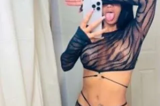hello baby latina caliente 🔥 photo 3