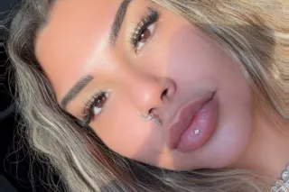 its Me or its free Double Trouble photo 10