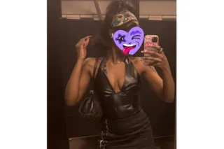 NAOMI GODDE$$