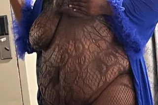 COME TO PLEASE NOT TEASE photo 5