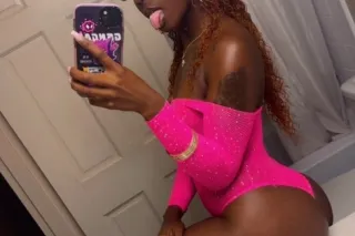 LAST DAY HERE 😮‍💨🤍 , ASK ME ABOUT MY SPECIALS 🤪🤍 , AVAILABLE NOW 😩🤍 CATCH ME WHILE YOU CAN 😘🤍