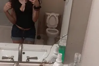 AVAILABLE NOW IN TOWN FOR ONLY A FEW HOURS (OUTCALLS)!!
