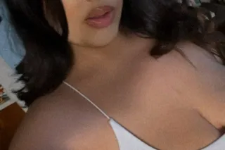 💕 Gorgeous Latina/Persian Queen 💕 AVAILABLE NOW 💋 photo 2