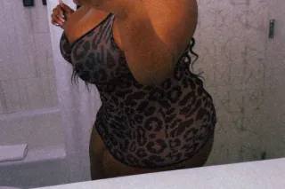 💋 Soft,🍑Thick & Irresistible 🍫✨ photo 2