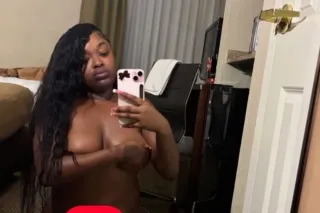 WET AND CREAMY 🍯 photo 3