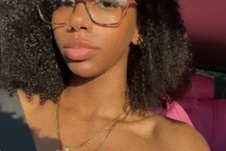 small and thick photo 3