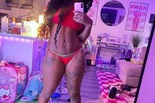outcalls only photo 4