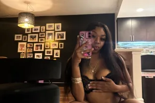 Leaving Soon, Dont Miss Out😘🍭💦 photo 4