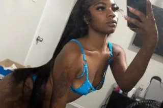 COME SEE ME BEFORE I LEAVE 💋 photo 3