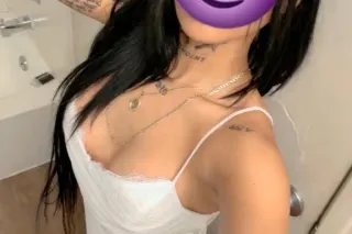 Sexy Latina photo 5