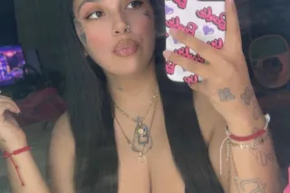 Busty Foreign babe waiting to please you 💋 Available now 🤩😘💦 photo 6