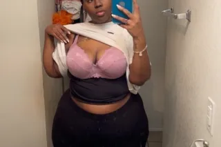 🍑🍦The Curvy Connoisseur 🍑🍦 photo 2