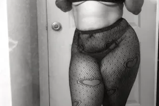 Cum see how wet this 😻 is... photo 2