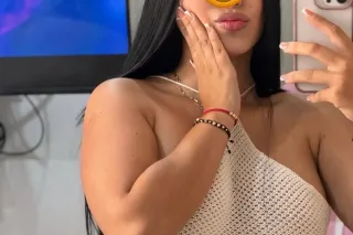 LATINA 100% real photo 2