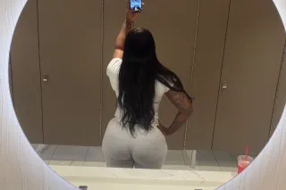 Your favorite distraction. 💋 -INCALLs photo 2