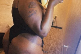 🍦Pretty Thick Creamy Big Booty🍑Chocolate Doll 🍒💖 photo 3
