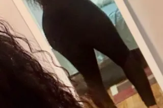 linda morena latina en la ciudad 💋💕🧡