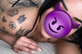 sexy latina 🍑