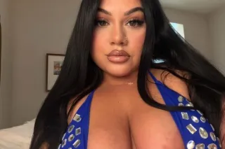 HOT LATINA AVAILABLE FOR FUN