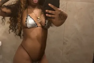 incalls only photo 2