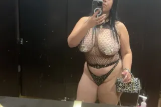 Nueva en la ciudad...Ven a pasarla rico papi photo 5