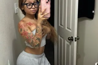 hey babes im in town come play with me 🌹💦💦💕💫🥰