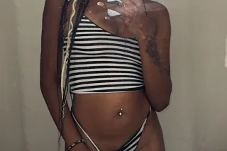 THICK SEXXY BITCH