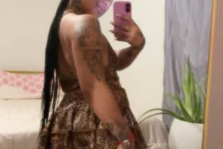 slim thick💗 photo 2