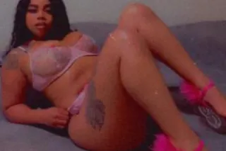 SQUIRTER 👅TIGHT PUZZY AND FAT ASS