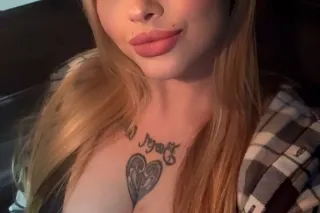 Busty playmate photo 3