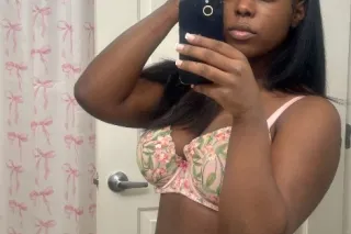 come have fun w sexy thick chocolate photo 2