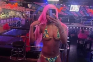 Young creamy pussy😩